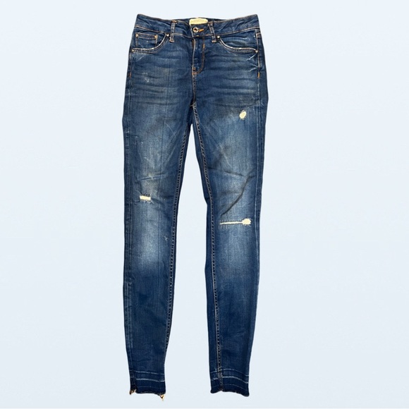 Zara Denim - Zara Premium Denim Collection Medium Wash Midrise Jeans, Women’s Size 4